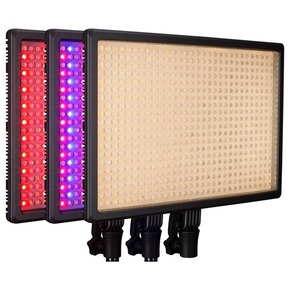 Nanlite MixPad 27 3-Kit Nanlite MixPad 27 Bicolor Tunable RGBWW Hard and Soft Light LED Panel u sebi sadrži tri tipa LED dioda