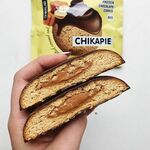 CHIKALAB - CHIKAPIE Čokoladom preliven proteinski cookie sa punjenjem Kikiriki 60g