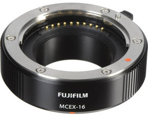 Fuji MCEX-16 Fuji MCEX-16&amp;nbsp;je makro adapter prsten koje omogućava montiranje Fuji XF i XC objektiva na Fuji X tela. Montiranje ovog adaptera između objektiva i tela donosi veću razdaljinu između elemenata objektiva i senzora fotoaparata
