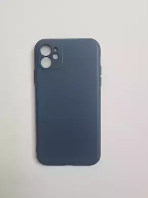 iPhone 11 tamno plava