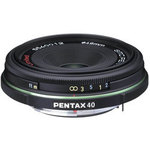 Pentax objektiv DA 40mm, f2.8 crni