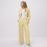 Reserved - Pantalone od veštačke kože svetlo žuta 65% POLYURETHANE, 35% VISCOSE 502EN-10X